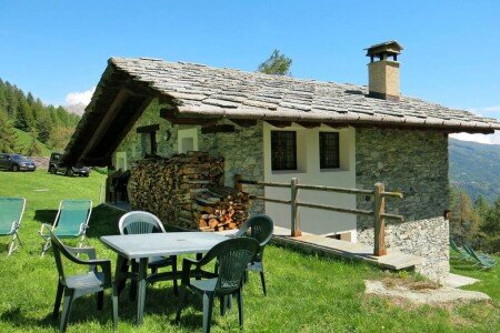 Casa 3 camere, con giardino