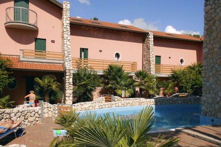 Casa 3 camere, con piscina