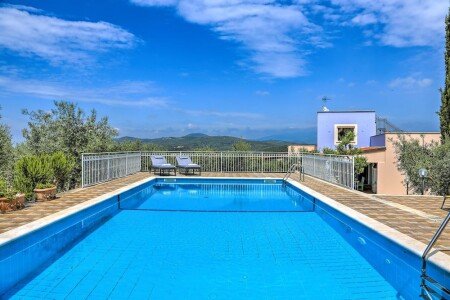 Villa 3 camere, con piscina