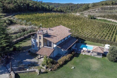 Casa 9 camere, con idromassaggio