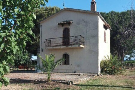 Casa 2 camere, con giardino