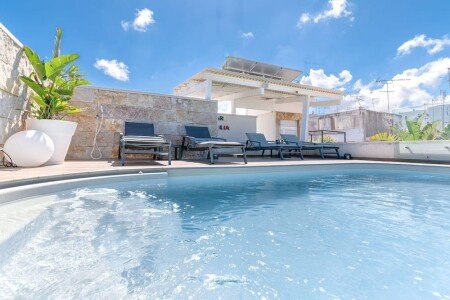 Bed and breakfast design, 1 chambre, avec piscine