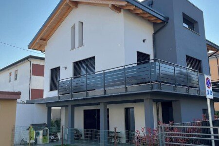 Casa 2 camere, con giardino