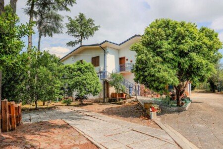 Casa 5 camere, con giardino