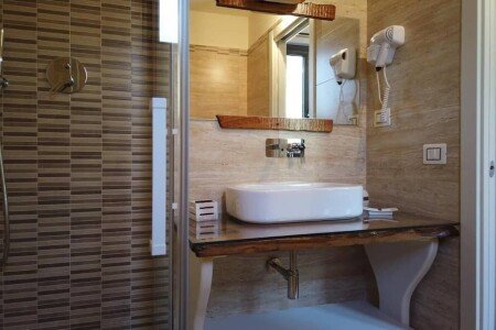 Bed and breakfast 4 camere, con aria condizionata