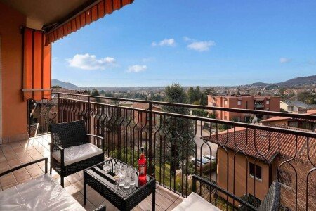 Appartamento 4 camere, con giardino