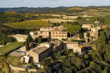 Bed and breakfast 9 camere, con giardino