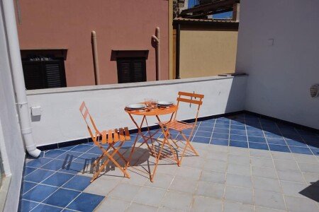 Casa 2 camere, con giardino