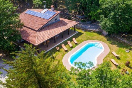 Casa 2 camere, con piscina