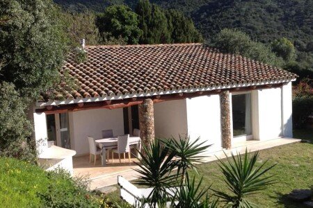 Casa 2 camere, con giardino