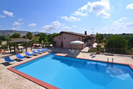 Villa 3 camere, con piscina