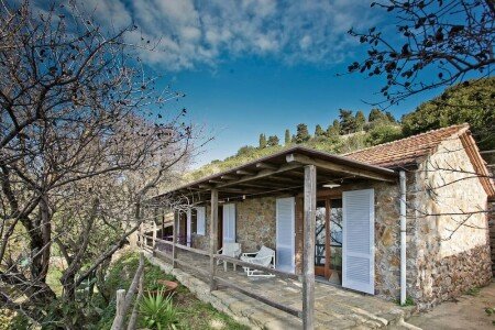 Casa 1 camera, con giardino