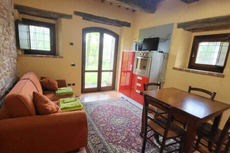 Casa 7 camere, con giardino