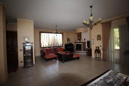 Villa 5 camere, con giardino