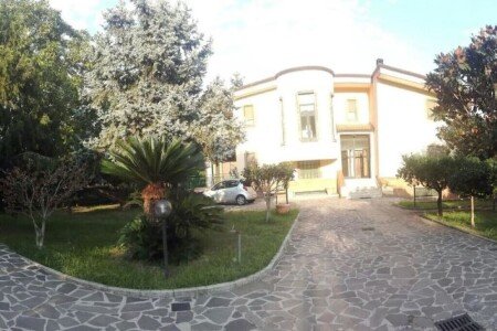 Appartamento 3 camere, con giardino