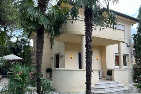 Villa 5 camere, con idromassaggio