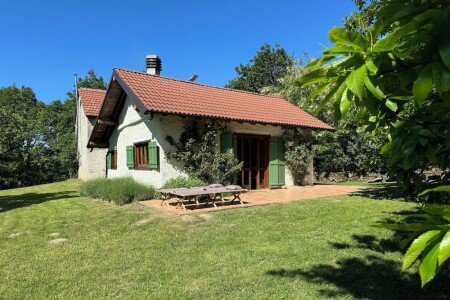 Casa 3 camere, con giardino