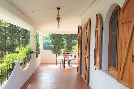 Casa 3 camere, con giardino