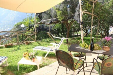 Casa 2 camere, con giardino