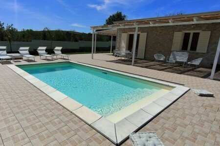 Villa 2 camere, con piscina