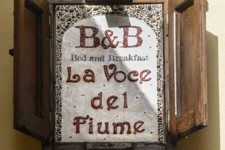 Bed and breakfast 7 camere, con giardino