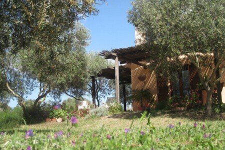 Casa 1 camera, con giardino