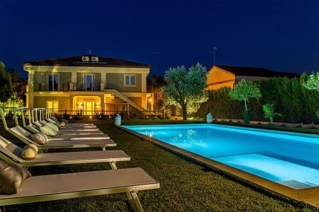 Villa 6 camere, con piscina