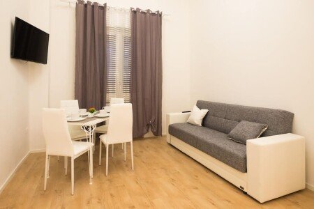 Bed and breakfast 4 bedrooms, with gym