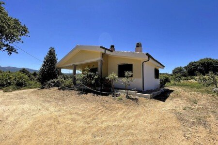 Villa 3 camere, con giardino