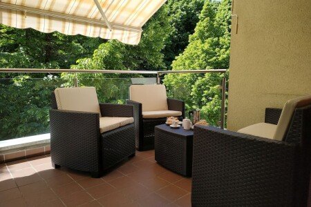 Appartamento 1 camera, con giardino