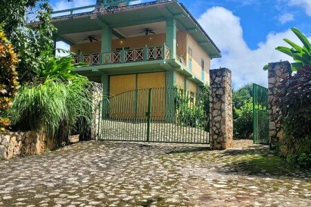 Bed and breakfast 2 camere, con giardino