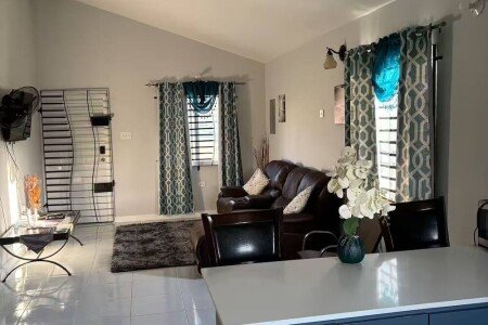 House 2 bedrooms, with garden