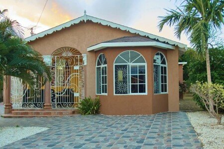 House 2 bedrooms, with garden