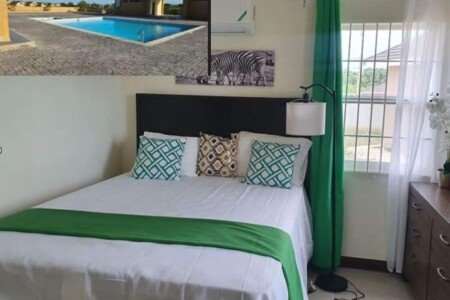 House 2 bedrooms, with pool