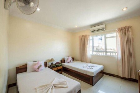 Hotel with air conditioning