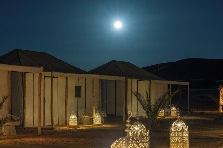 Camping / Mobil Home 1 chambre, avec jardin