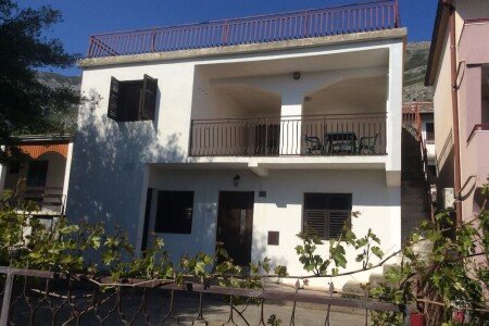 House 3 bedrooms, with air conditioning