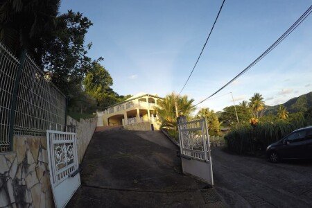 Maison tout confort, 3 chambres, avec jardin