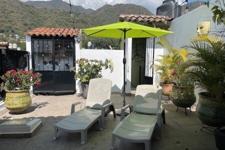 House 2 bedrooms, with pool