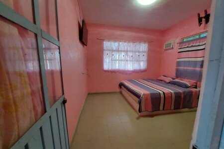 Casa 2 habitaciones, con aire acondicionado