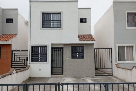 Casa 2 habitaciones, con aire acondicionado