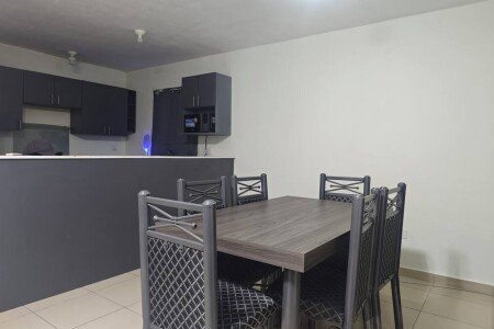 Casa 3 habitaciones, con aire acondicionado