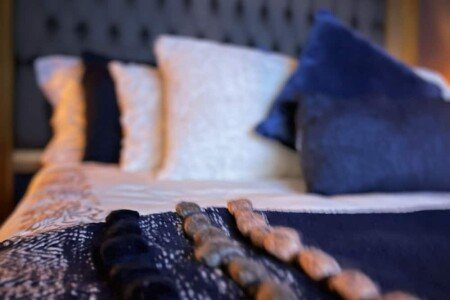 Bed and breakfast 1 bedroom, with pool