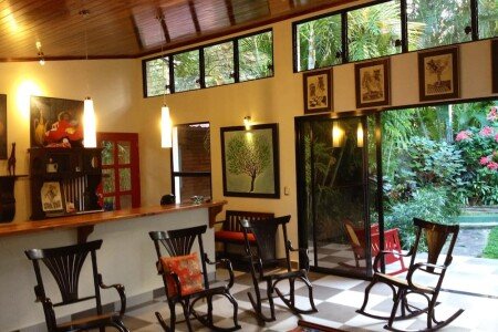 Villa 2 habitaciones, con jardín