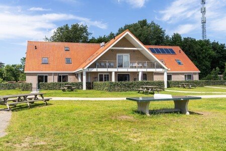 Wohnung 7 Schlafzimmer, mit Garten