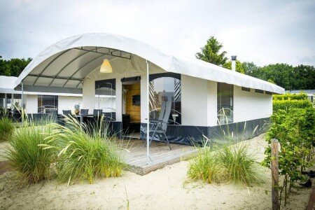 House 3 bedrooms, with pool