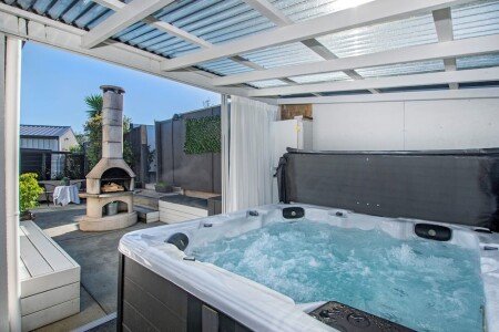 House 3 bedrooms, with jacuzzi