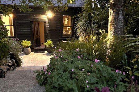 House 2 bedrooms, with pool