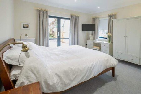 Bed and breakfast 4 camere, con giardino