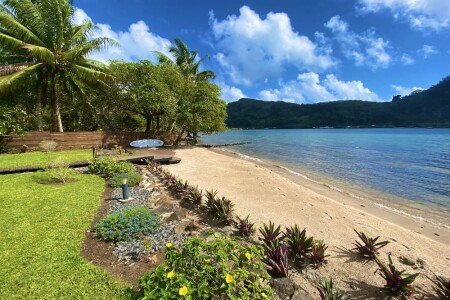 House 2 bedrooms, with pool